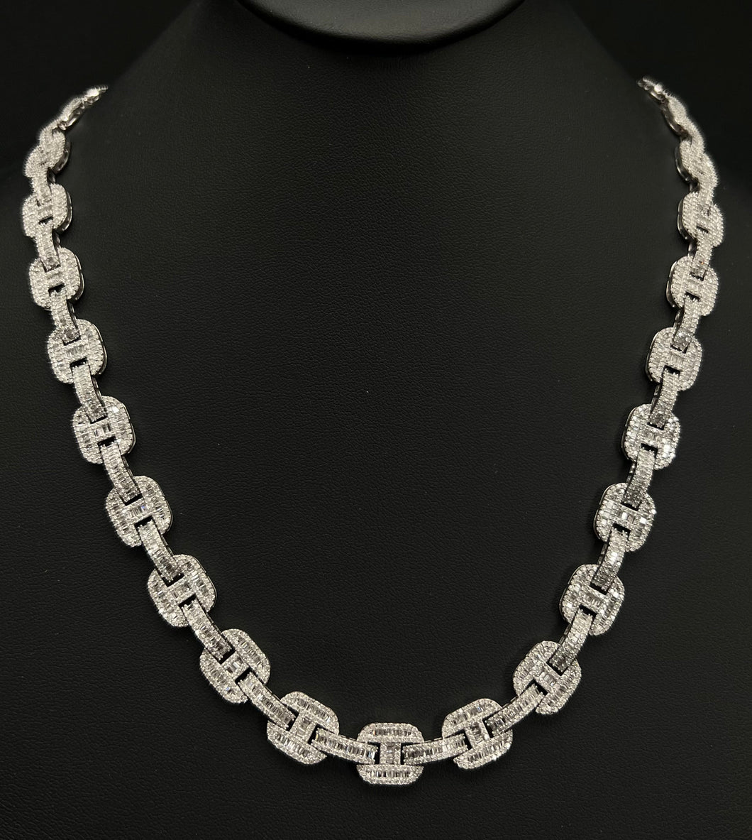 14KT Gucci Link Baguette/Round Brillant Diamond Chain 17.98ctw