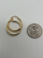 Cargar imagen en el visor de la galería, 14KT Huggie Hoop Earrings #2, 25mm x 2mm
