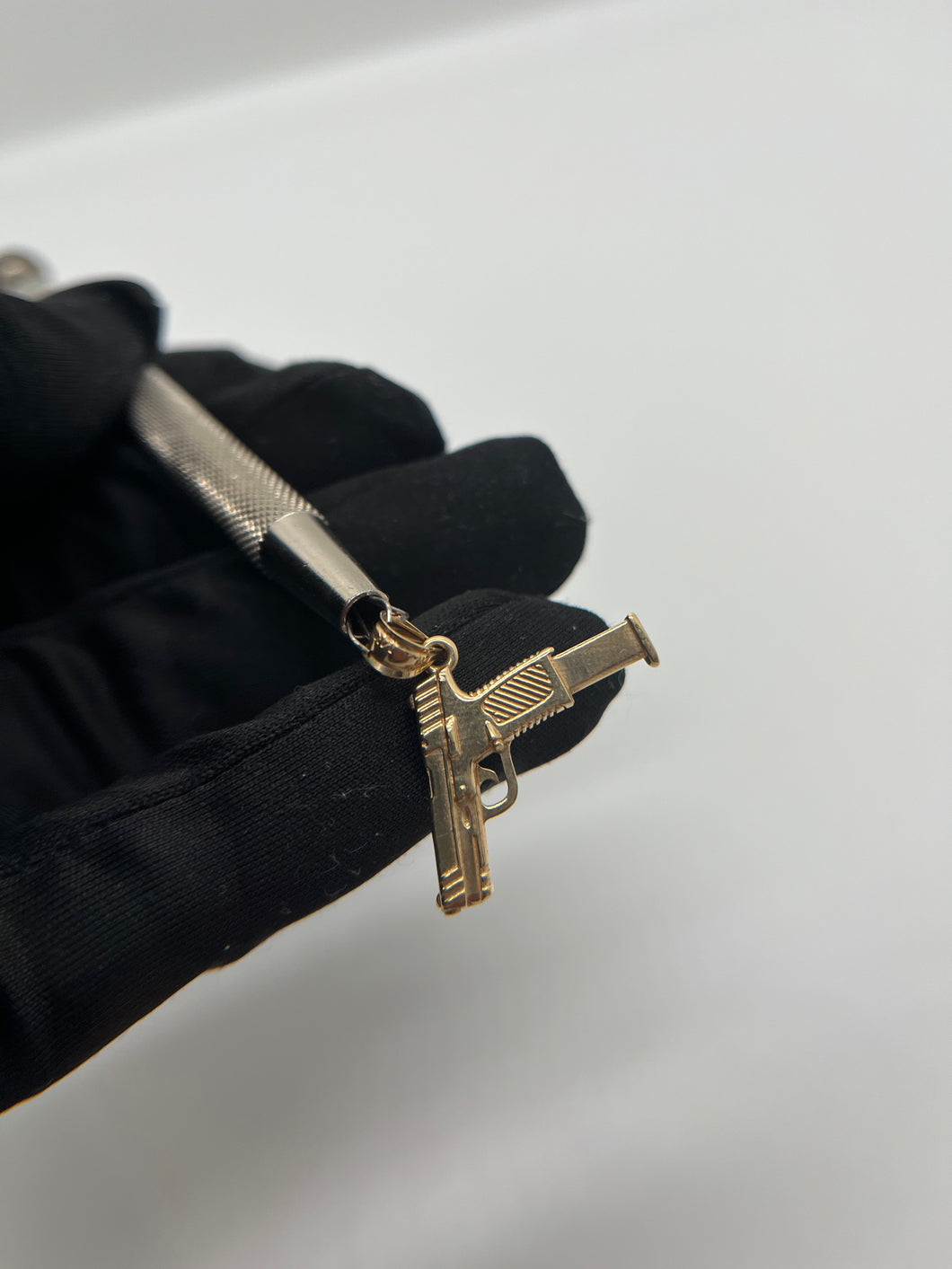 14KT Custom Pendant Smith & Wesson Pedant