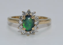 Load image into Gallery viewer, 14KT VS1 Opal Women&#39;s Ring
